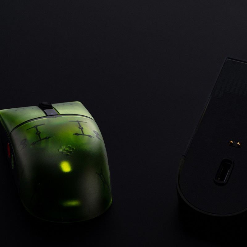 8BitDo Retro R8 Mouse - Xbox Edition - Mouse Edition for Desktop Navigation and Gaming