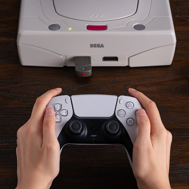 8BitDo Retro Receiver for Saturn - Adapter Edition for Supported Controllers and Systems