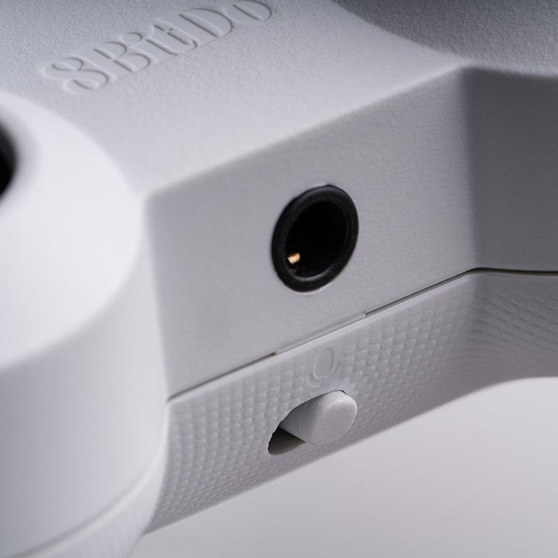 8BitDo Pro 2 Wired Controller for Xbox (Hall Effect joysticks) - Controller Edition for Supported Gaming Platforms