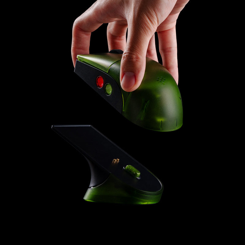 8BitDo Retro R8 Mouse - Xbox Edition - Mouse Edition for Desktop Navigation and Gaming